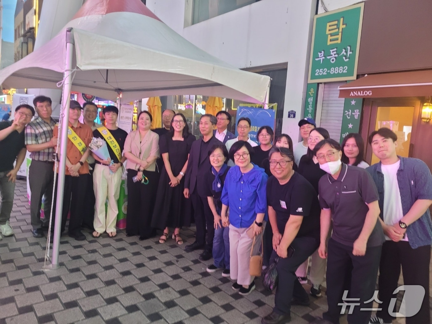 대전보건대학교 글로컬사업단이 ‘2025 대전 0시 축제’와 연계, ‘한달빛 지역 축제 프로그램’을 운영한다. (대전보건대학교 제공.재판매 및 DB금지)/뉴스1