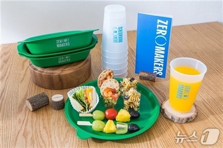 부산관광스타트업 제로메이커스 다회용기 활용 이미지.&#40;부산관광공사 제공. 재판매 및 DB금지&#41;