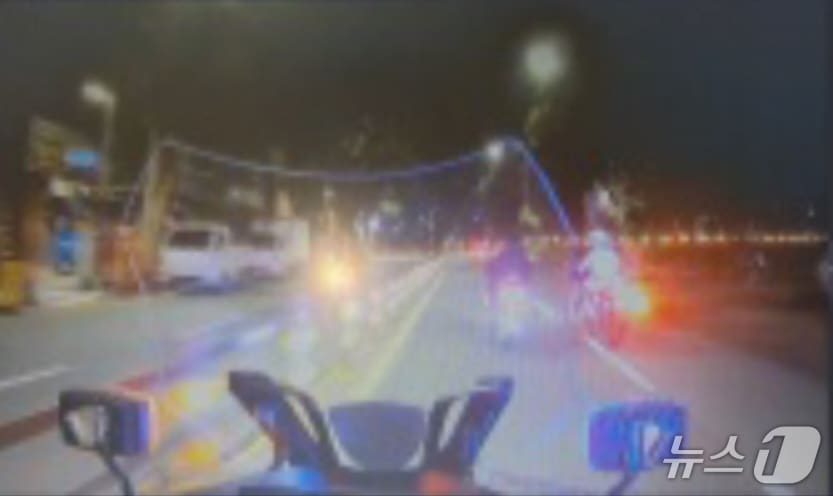 광복절 폭주족 단속 사진.(전북경찰청 제공. 재판매 및 DB금지)