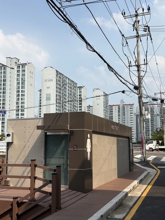강북구 우이교 인근 도봉로101길 공중화장실.(강북구 제공)