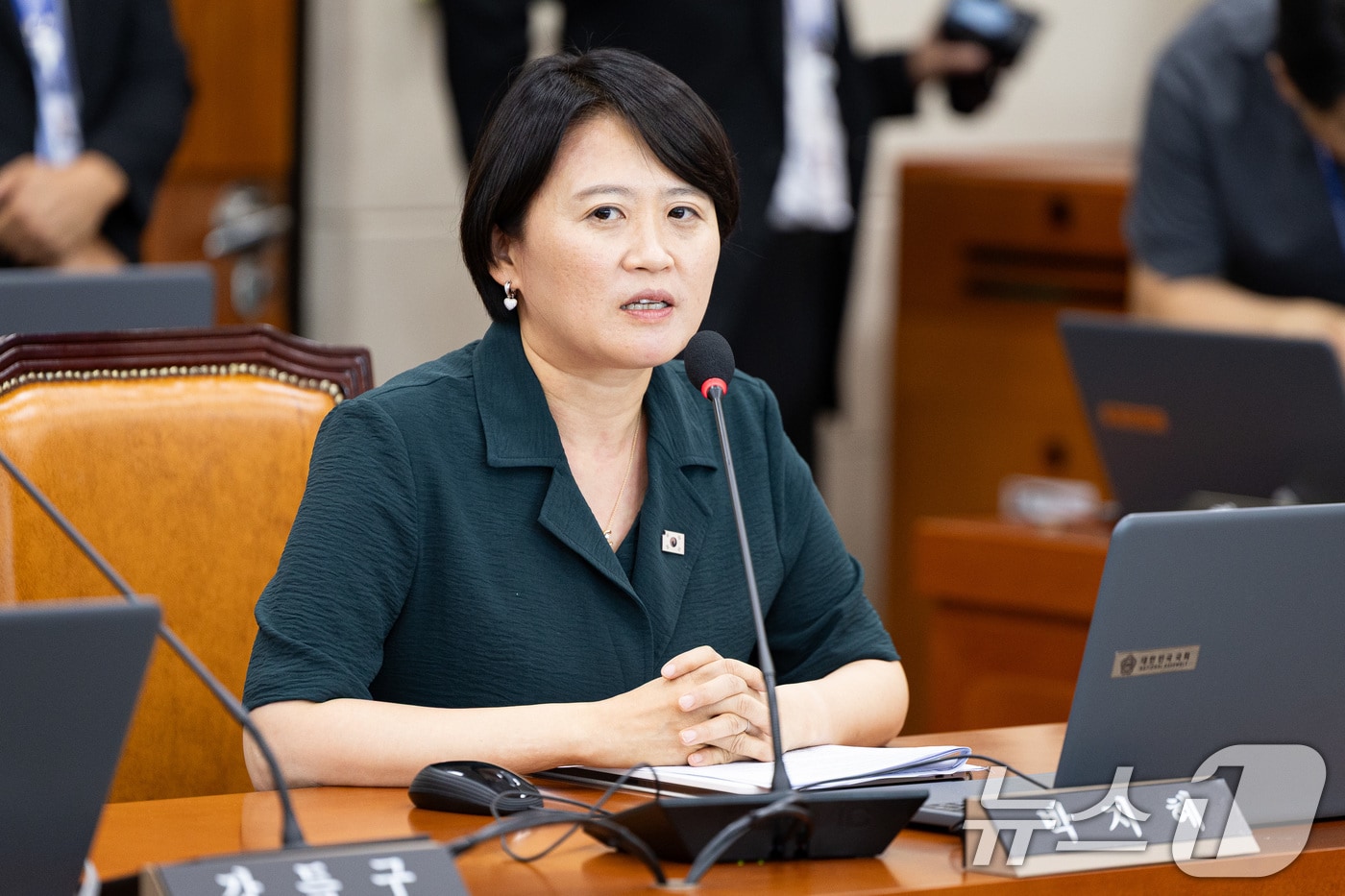 박지혜 국회 기후위기 특별위원회 더불어민주당 신임 간사가 18일 서울 여의도 국회에서 열린 제428회 국회(임시회) 기후위기 특별위원회 제3차 전체회의에서 인사말을 하고 있다. 2025.8.18/뉴스1 ⓒ News1 유승관 기자