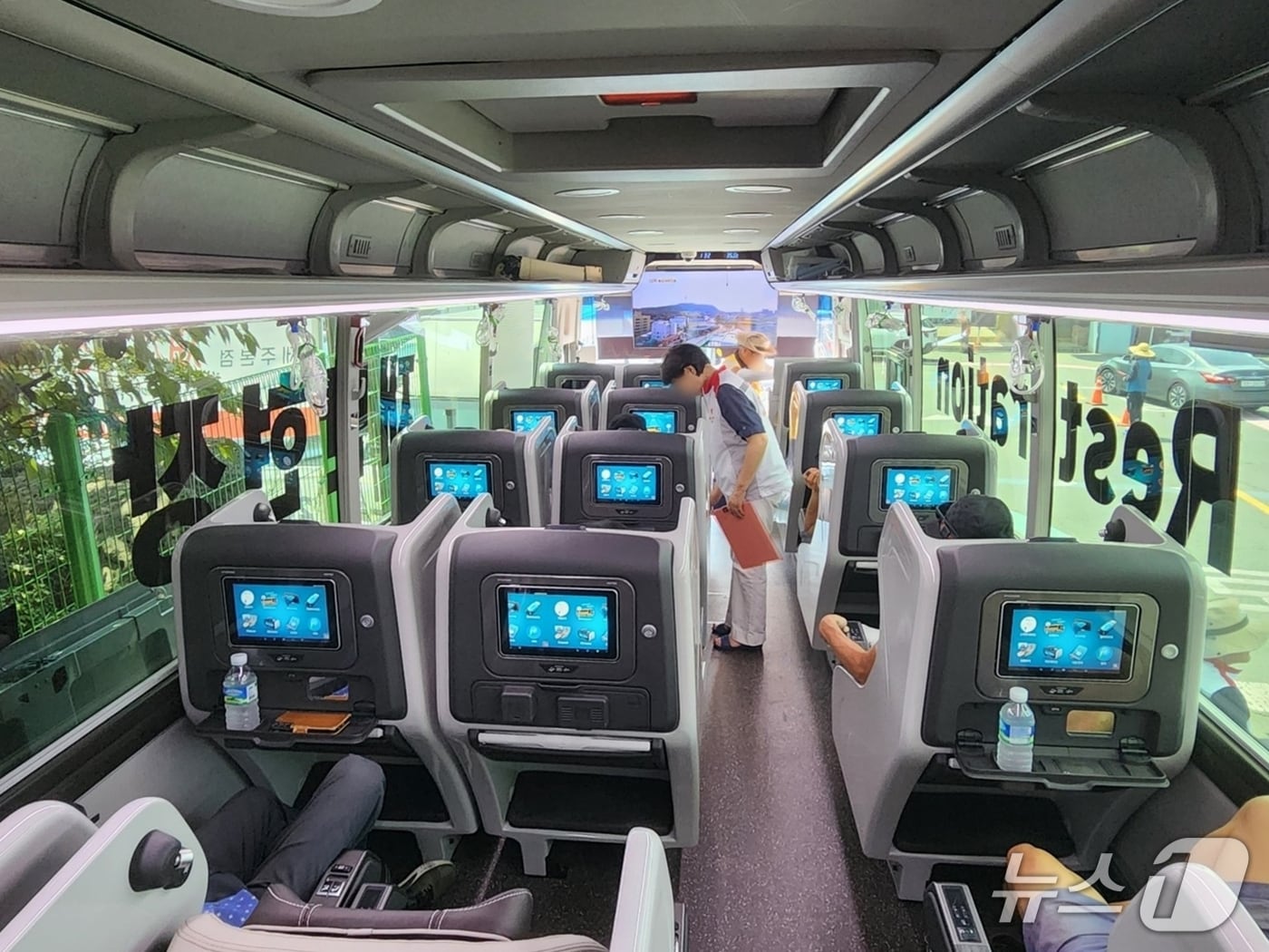 지난 17일 제주시 도두일동 제주시민속오일시장에서 운영한 제주적십자사의 '무더위 쉼터'.(제주적십자사 제공. 재판매 및 DB 금지)