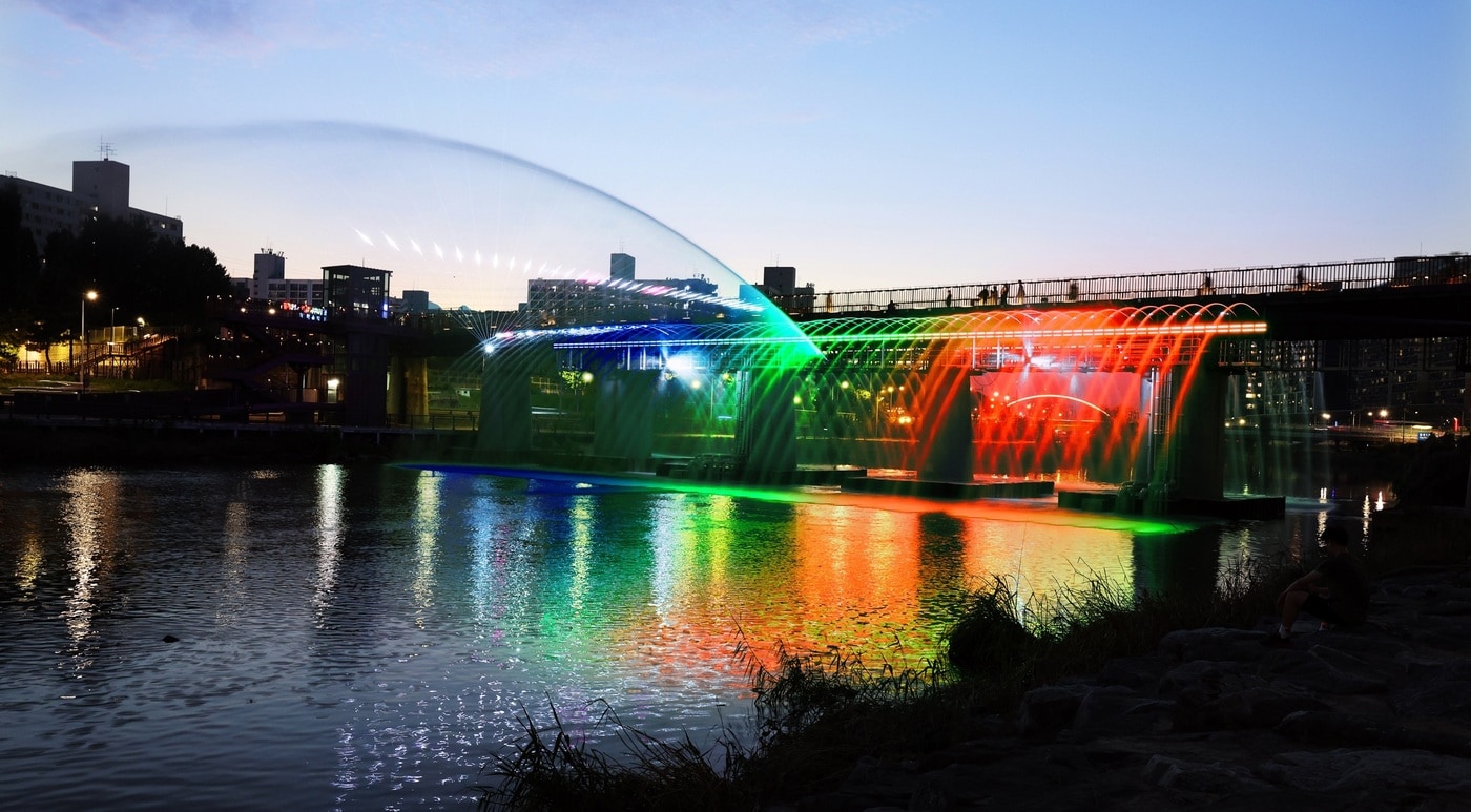 경춘철교 교량분수 시범 가동(노원구 제공)