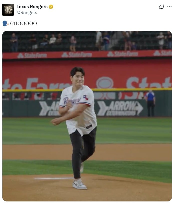 추신수가 23일&#40;한국시간&#41; 열린 2025 메이저리그 텍사스 레인저스-클리블랜드 가디언스전에서 시구를 펼쳤다. &#40;텍사스 레인저스 SNS 캡처&#41;