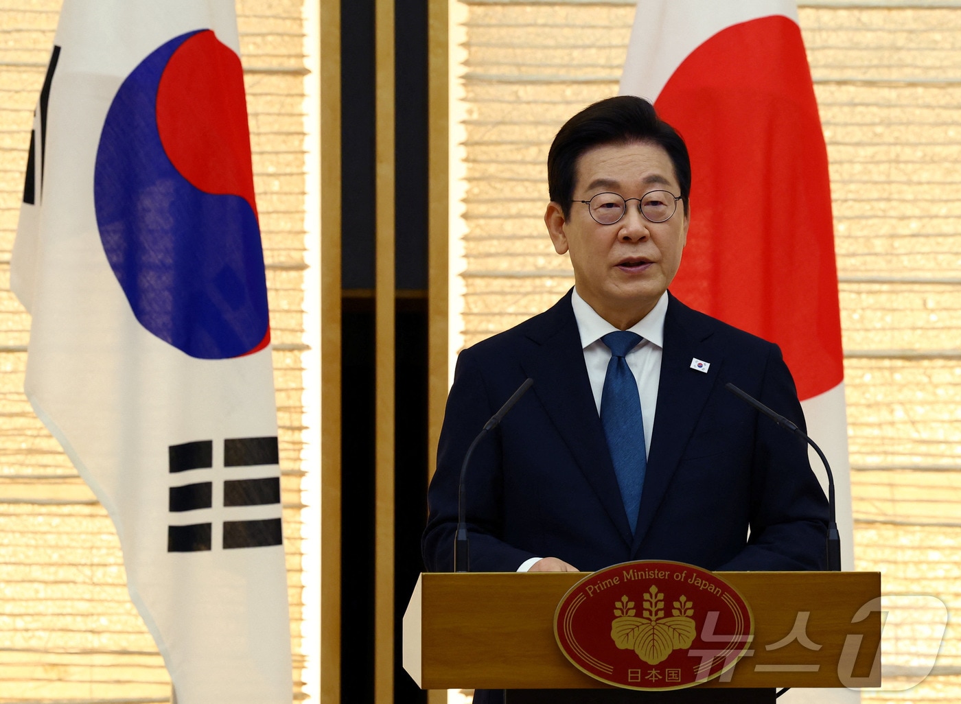 이재명 대통령이 지난 8월 23일 오후(현지시간) 일본 도쿄 총리 관저에서 한일 정상 공동 언론 발표를 하고 있다. ⓒ 로이터=뉴스1