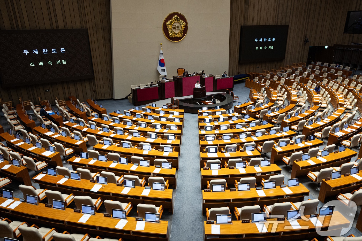 조배숙 국민의힘 의원이 지난 24일 서울 여의도 국회에서 열린 제428회 국회(임시회) 제2차 본회의에서 상법 일부개정법률안에 대한 무제한 토론(필리버스터)을 하고 있다. 2025.8.24/뉴스1 ⓒ News1 유승관 기자