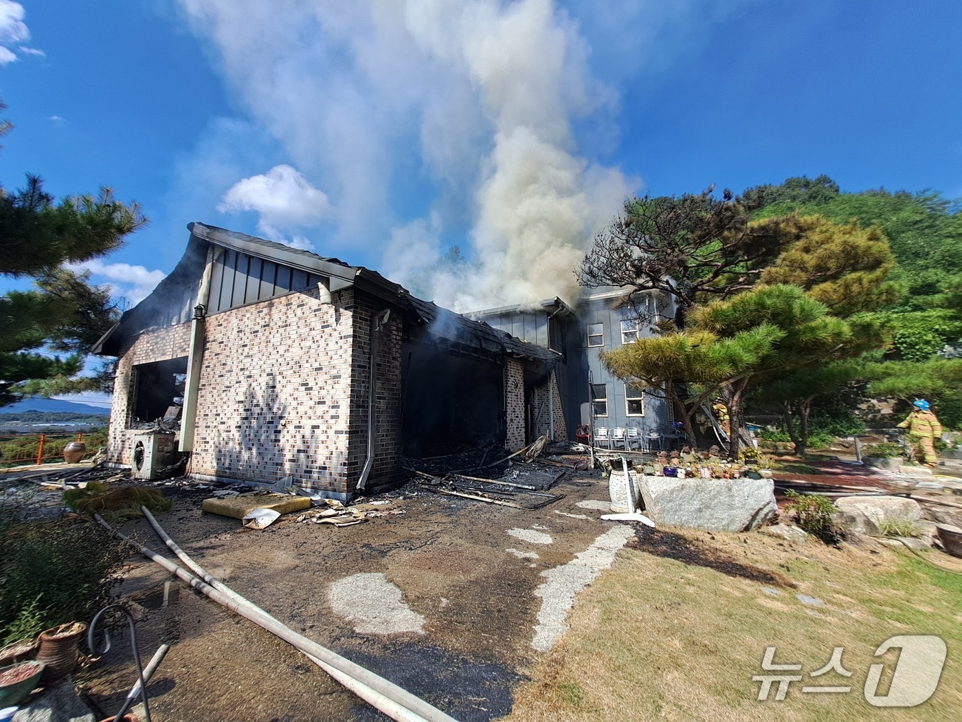 남원 단독주택 화재 현장.&#40;전북소방본부 제공. 재판매 및 DB금지&#41;