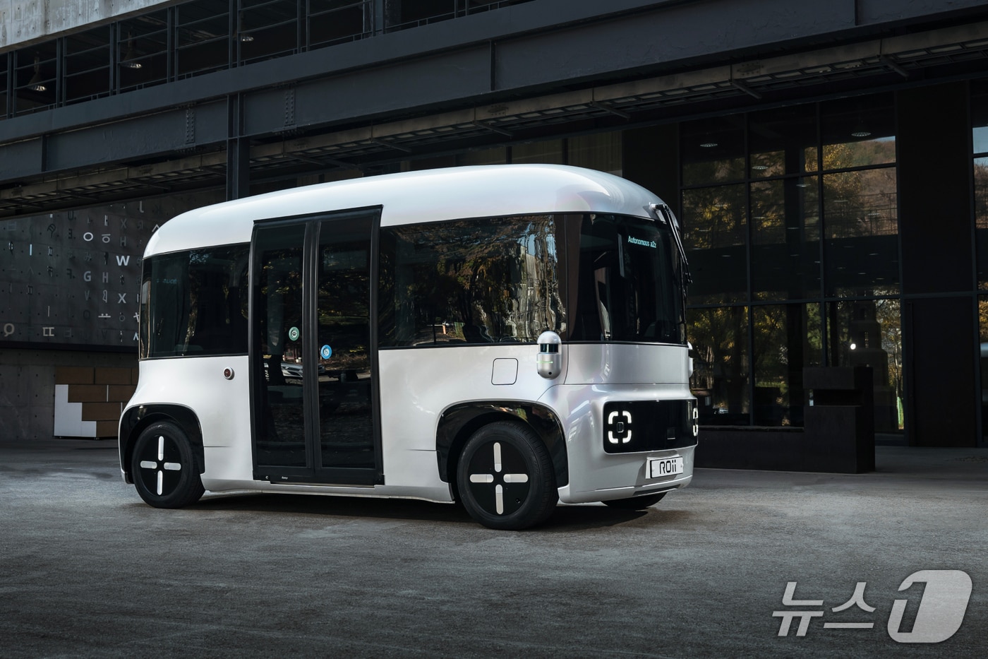 오토노머스에이투지 자체 개발 레벨4 자율주행 셔틀 ROii(로이) (오토노머스에이투지 제공)