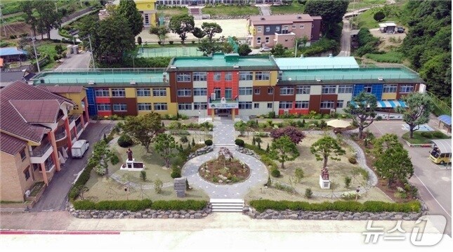 학교숲 조성이 완료된 전북 임실군 갈담초등학교.(임실군제공. 재판매 및 DB금지)2025.8.4/뉴스1