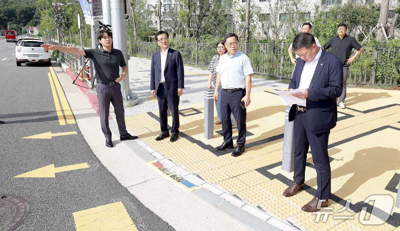 조원휘 대전시의회 의장이 현장점검을 하고 있다.(대전시의회 제공. 재판매 및 DB금지)/뉴스1