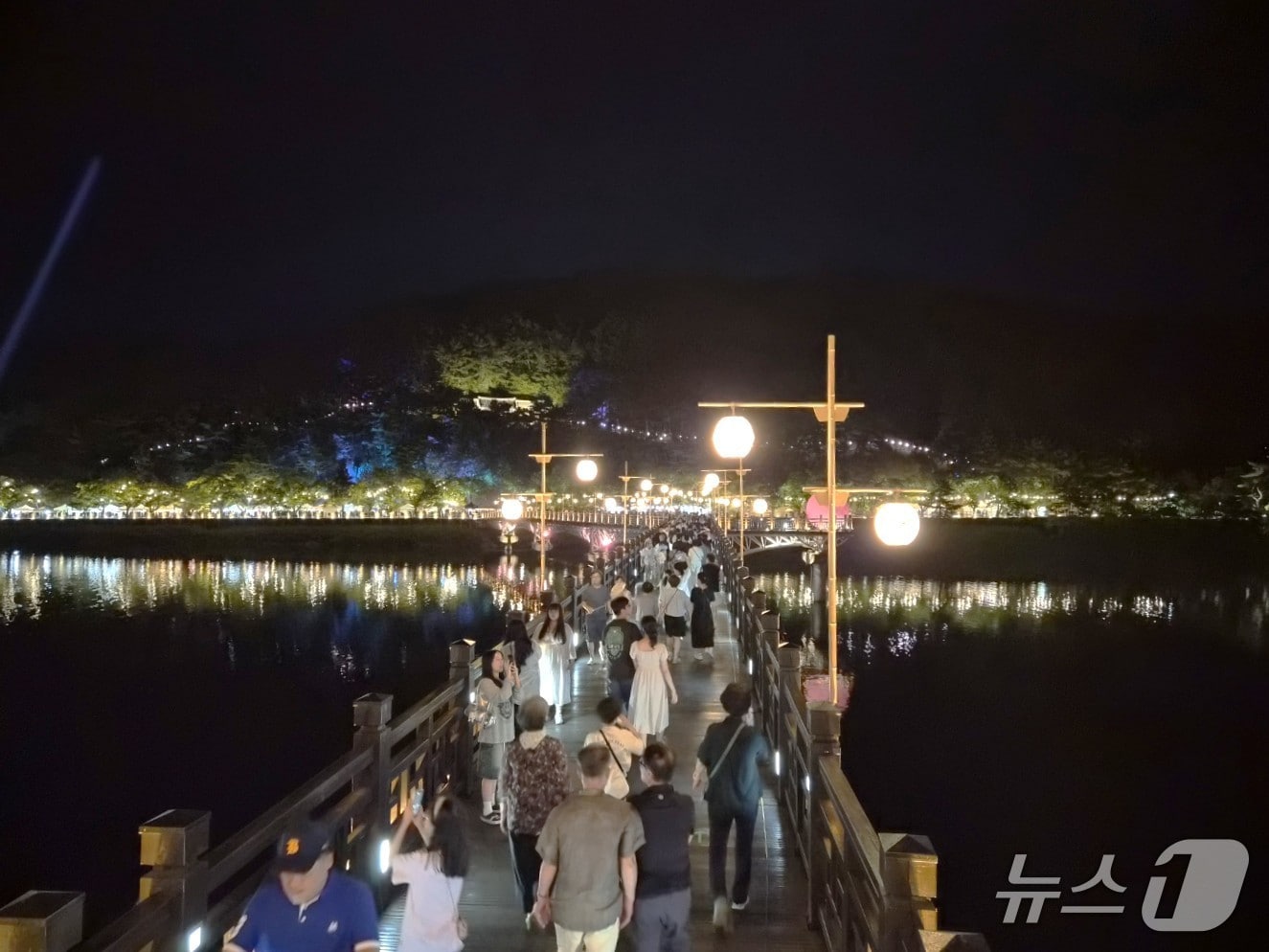 안동 월영교에 축제 인파들이 몰려들었다.(안동시 제공.재판매 및 DB 금지)2025.8.5/뉴스1