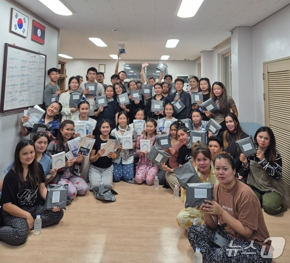 공공형 외국인 계절근로자.(농협 강원본부 제공. 재판매 및 DB금지)