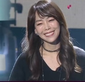 애즈원 이민 무대 사진