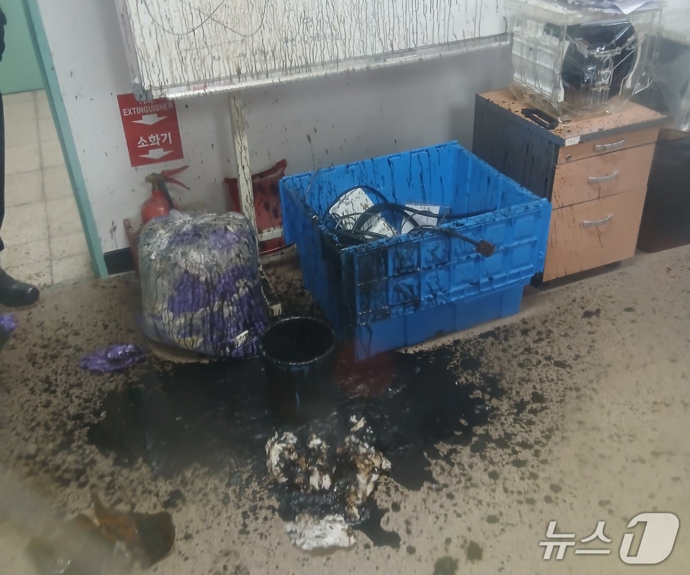 전북대 황산 누출 사고 현장.(전북소방본부 제공. 재판매 및 DB금지)