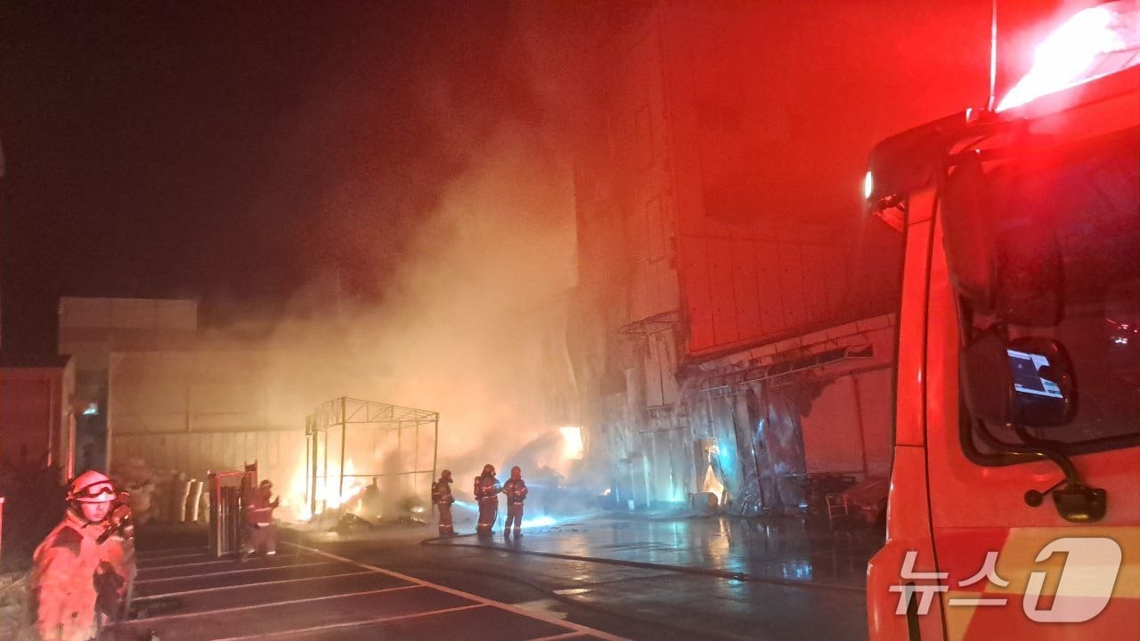 화재 현장. (경기도소방재난본부 제공. 재판매 및 DB 금지) 2025.9.1/뉴스1
