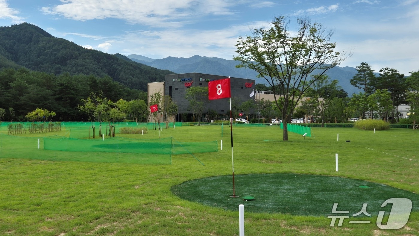 내린천파크골프장 A코스 전경.(인제군 제공. 재판매 및 DB금지)/뉴스1