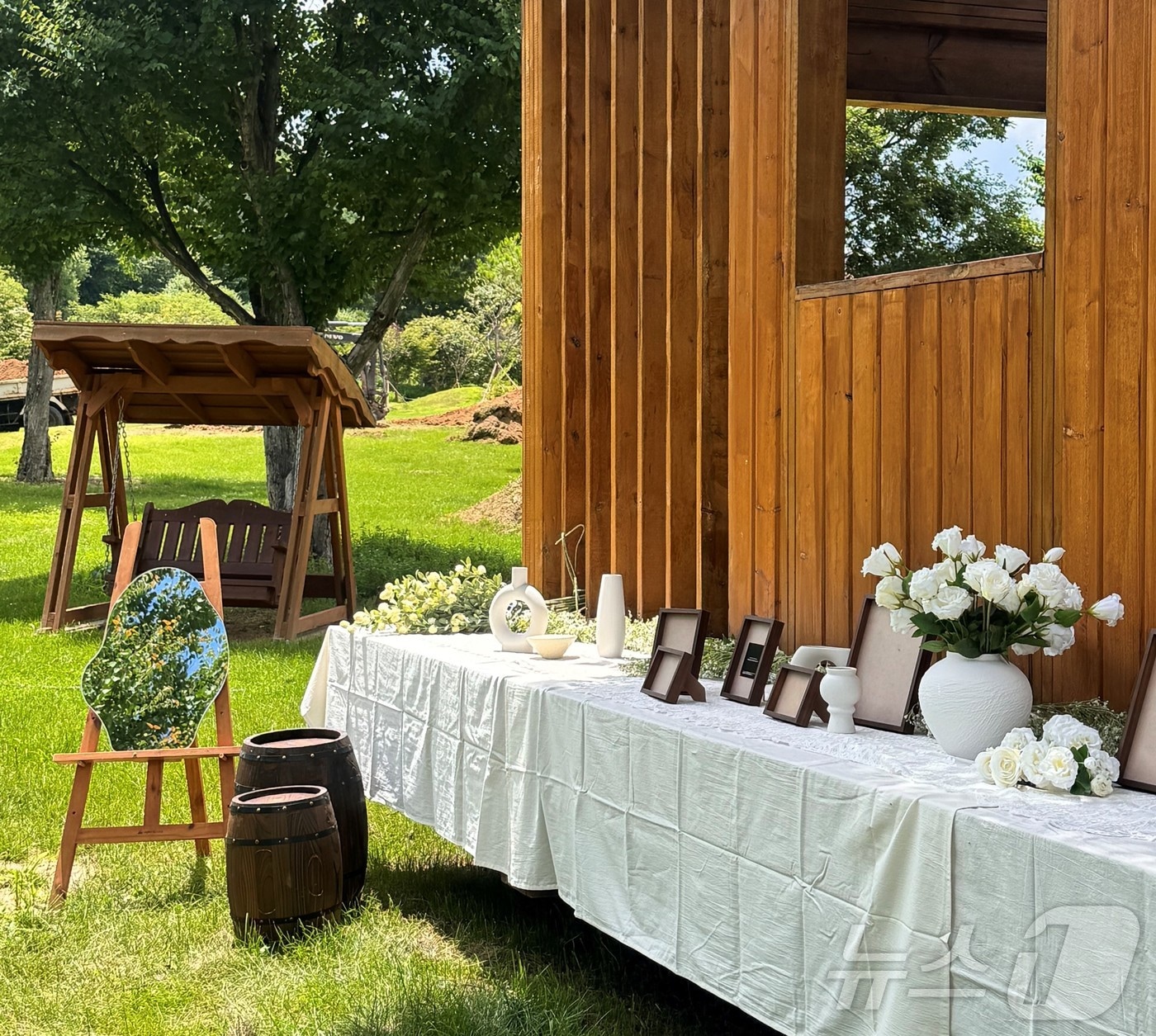 한국수목원정원관리원이 경북 봉화지역에서 진행하는 특별 결혼식 프로그램 '백두연화'에 참가할 예비부부를 모집한다.(한국수목원 제공.재판매 및 DB 금지) /뉴스1