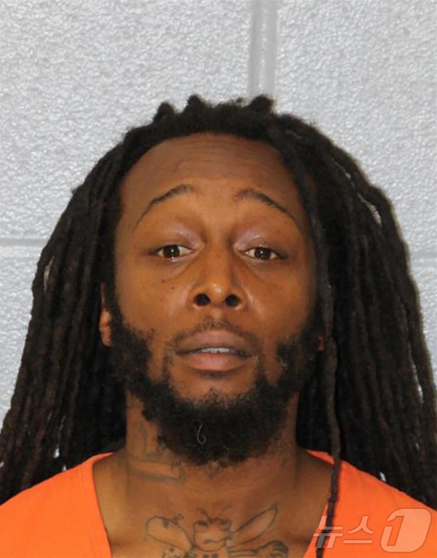 지난달 22일 노스캐롤라이나주 샬럿 사우스엔드 경전철역에서 피해자 이리나 자루츠카(23)를 흉기로 찔러 숨지게 한 혐의로 기소된 데카를로스 브라운(34). ⓒ 로이터=뉴스1 