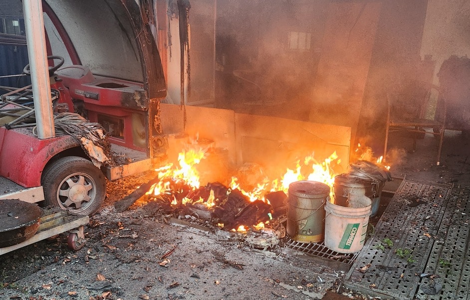 옥천읍 리튬이온배터리 추정 화재. (옥천소방서 제공. 재판매 및 DB금지)