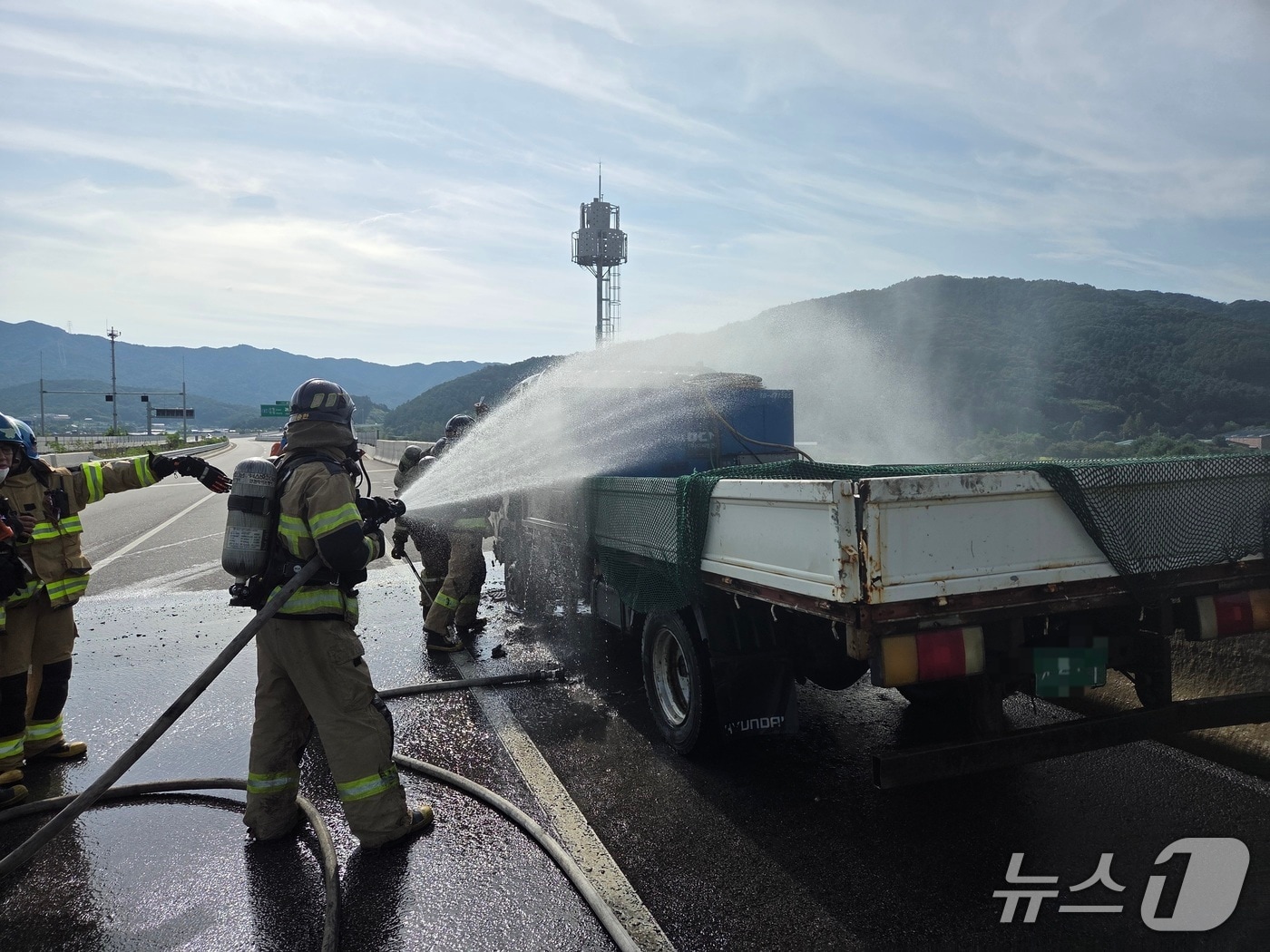 포천 트럭 화재(포천소방서 제공. 재판매 및 DB 금지)/뉴스1