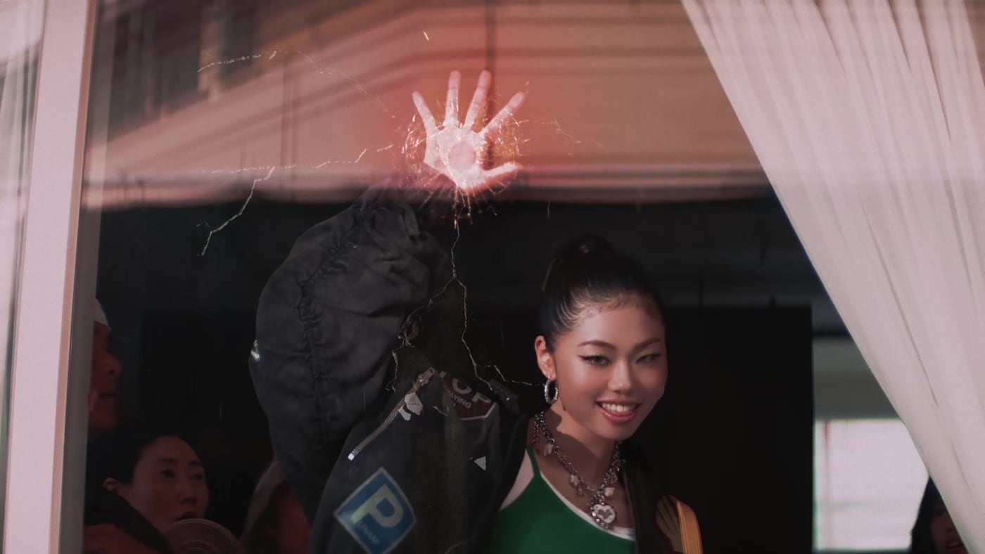 영빈 '프릭쇼' 뮤직비디오 갈무리