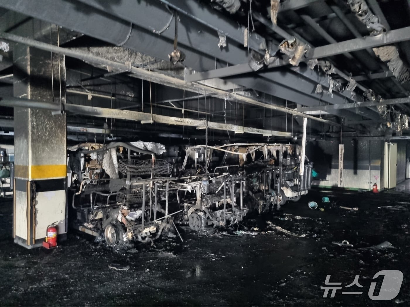화재 현장 모습.(독자 제공. 재판매 및 DB 금지)