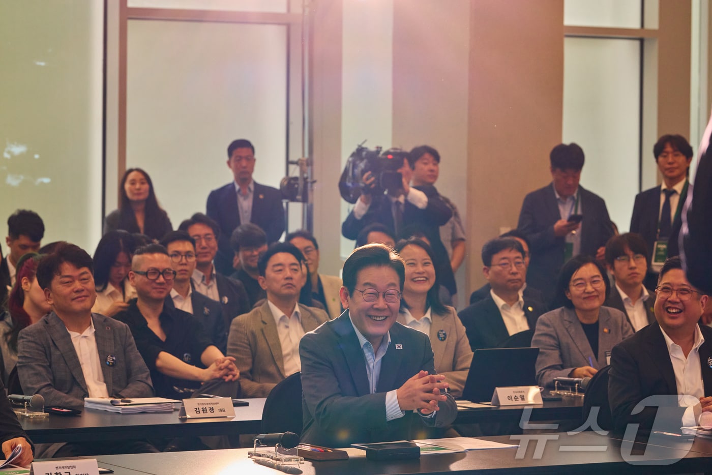 이재명 대통령이 지난 17일 경기도 성남시 스타트업 스퀘어에서 열린 청년 스타트업 상상콘서트에 참석해 있다. (이재명 대통령 SNS. 재판매 및 DB 금지)  2025.9.18/뉴스1 ⓒ News1 이재명 기자