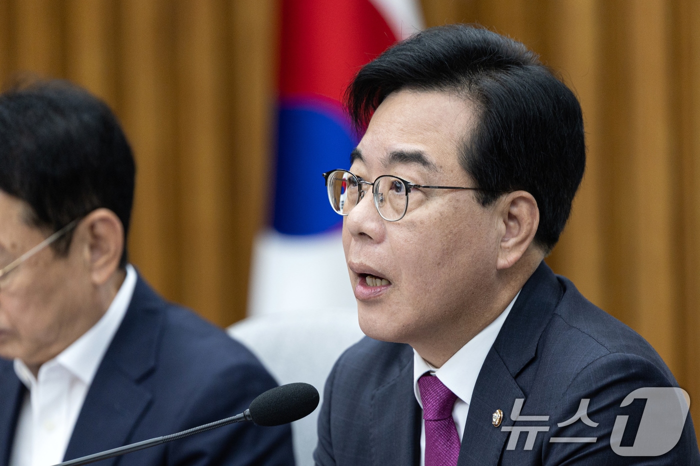 송언석 국민의힘 원내대표가 2일 서울 여의도 국회에서 열린 원내대책회의에서 모두발언하고 있다. 2025.9.2/뉴스1 ⓒ News1 이승배 기자