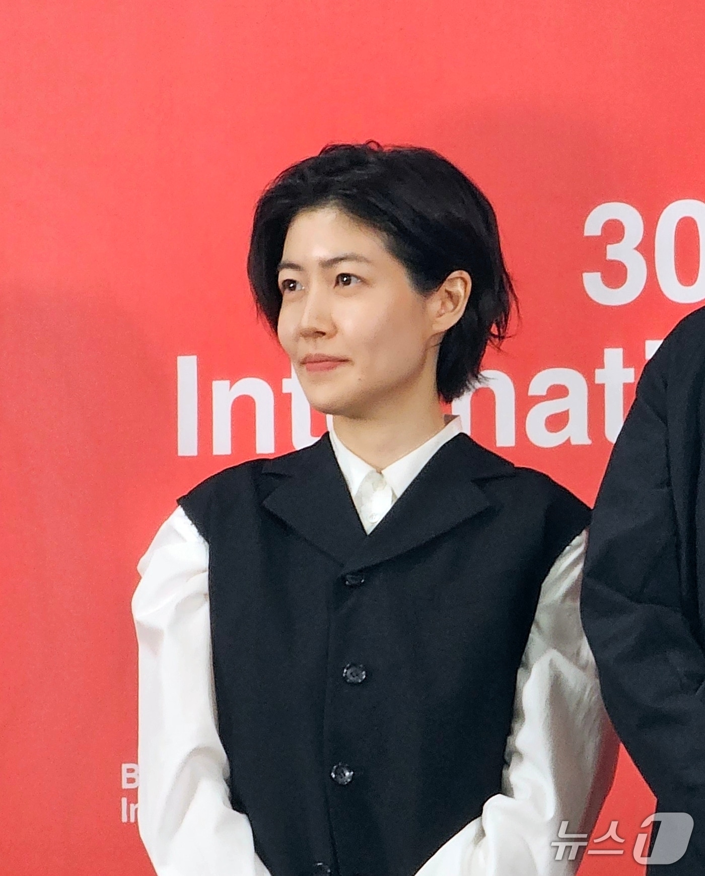 배우 심은경이 20일 오전 부산 해운대구 영화의전당 비프힐에서 열린 제30회 부산국제영화제(BIFF) 경쟁 부문 초청작 '여행과 나날' 기자회견에 참석했다. ⓒ 뉴스1 고승아 기자