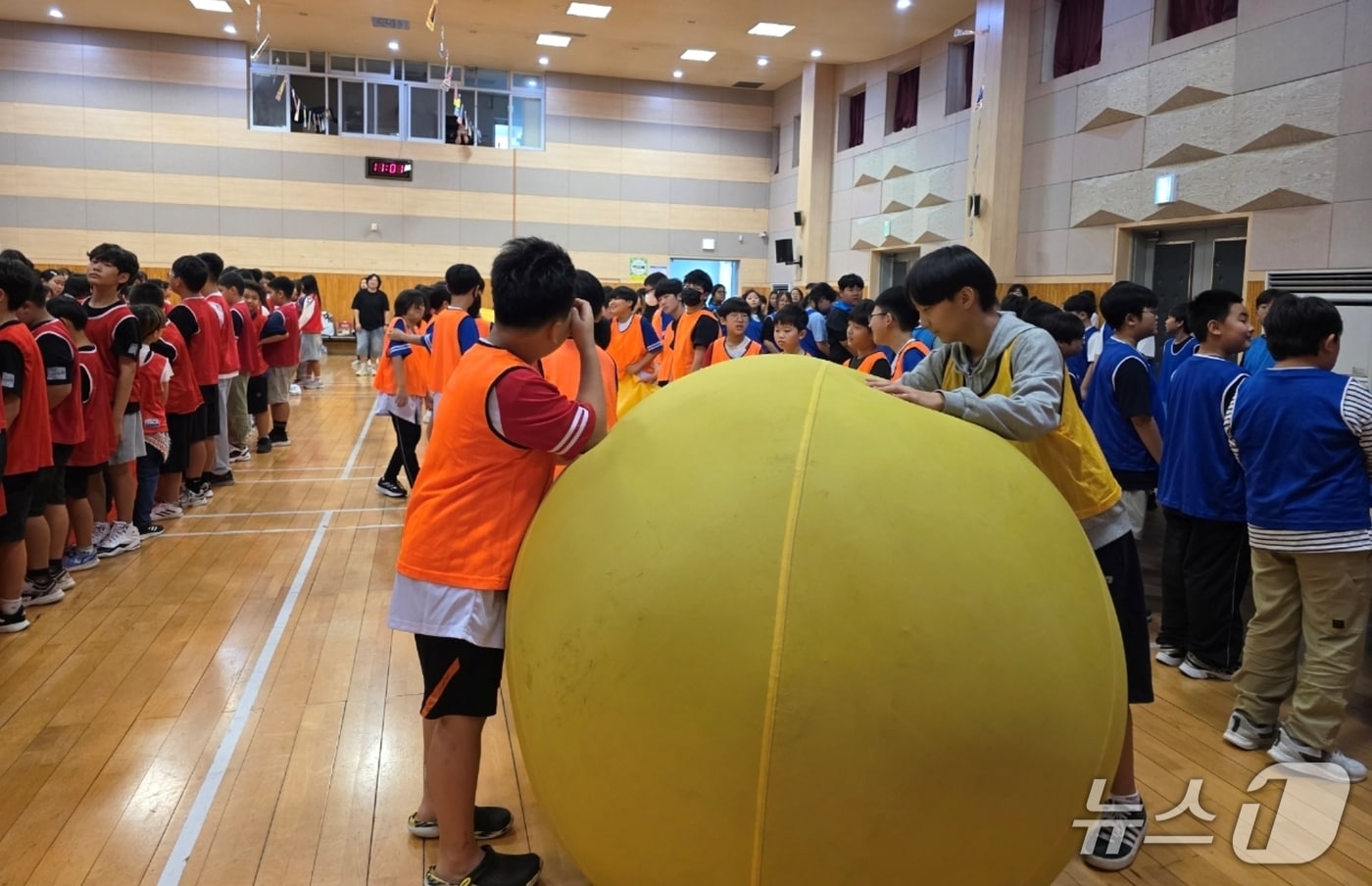 충북 증평군청소년수련관 방과후아카데미는 20일 '2025 충북 청소년방과후아카데미 연합체육대회'를 개최했다.(증평군 제공, 재판매 및 DB금지)/뉴스1