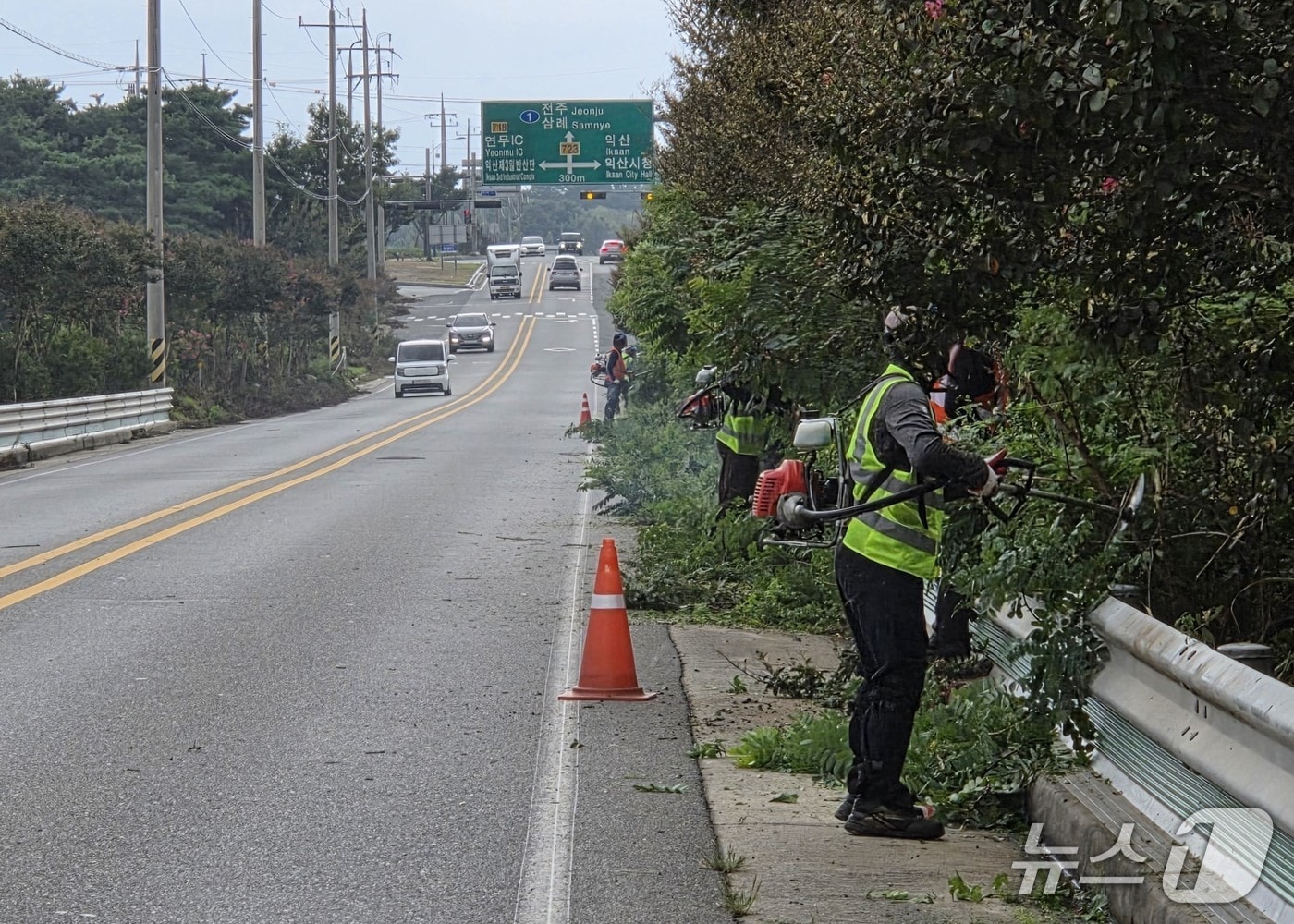 전북 익산시가 추석 명절을 앞두고 환경 정비에 나서고 있다.(익산시 제공. 재판매 및 DB 금지)