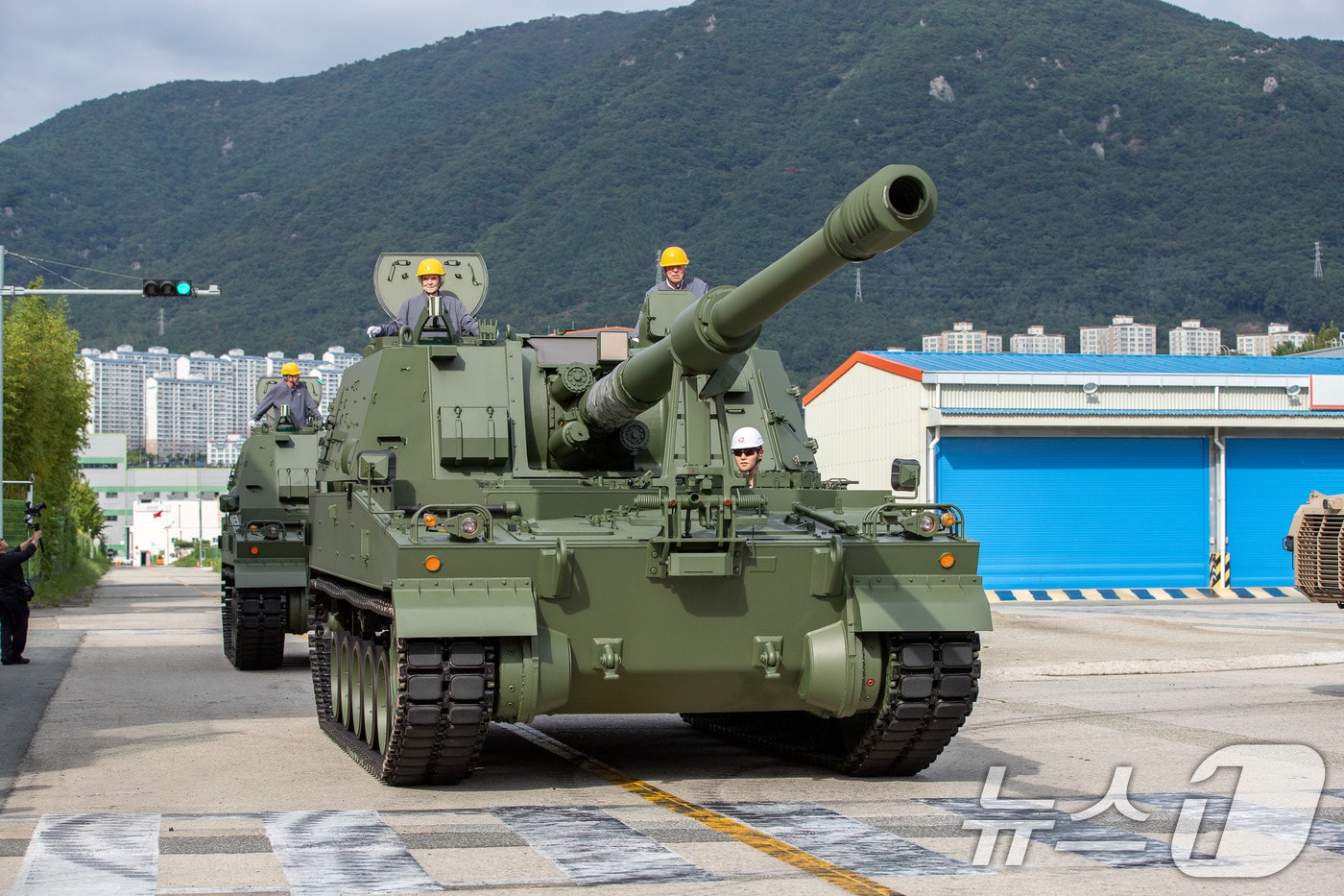 한화에어로스페이스, 한화시스템, 한화오션은 지난 19일 국가보훈부와 함께 6.25전쟁 미국 참전용사 등을 경남 지역 사업장으로 초청해 이들의 헌신을 되새기는 행사를 열었다고 22일 밝혔다. (한화에어로스페이스 제공. 재판매 및 DB 금지) 2025.9.22/뉴스1