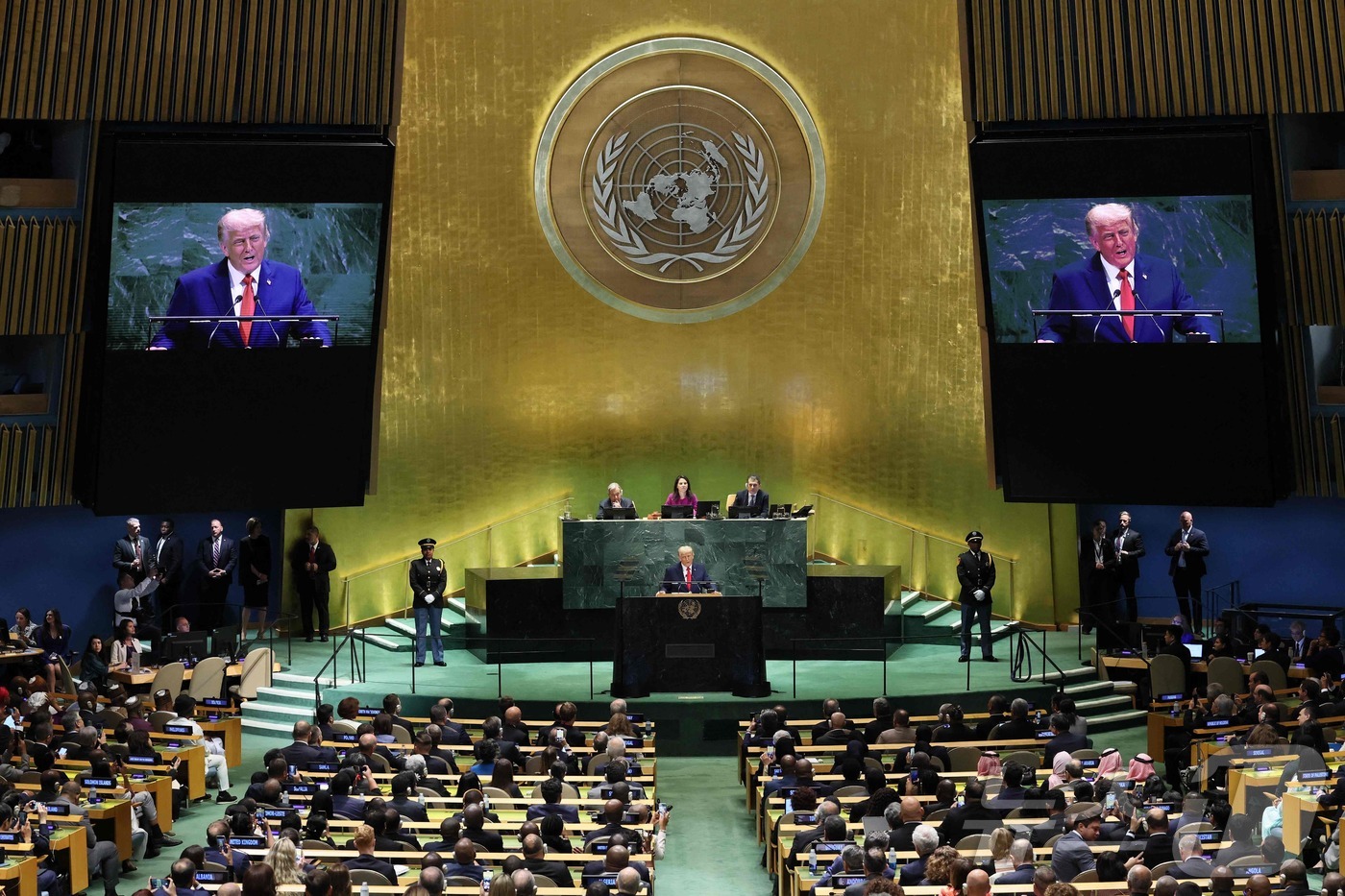 도널드 트럼프 미국 대통령이 23일(현지시간) 미국 뉴욕 유엔 본부에서 열린 제80차 유엔 총회에서 연설하고 있다. ⓒ AFP=뉴스1 ⓒ News1 황기선 기자