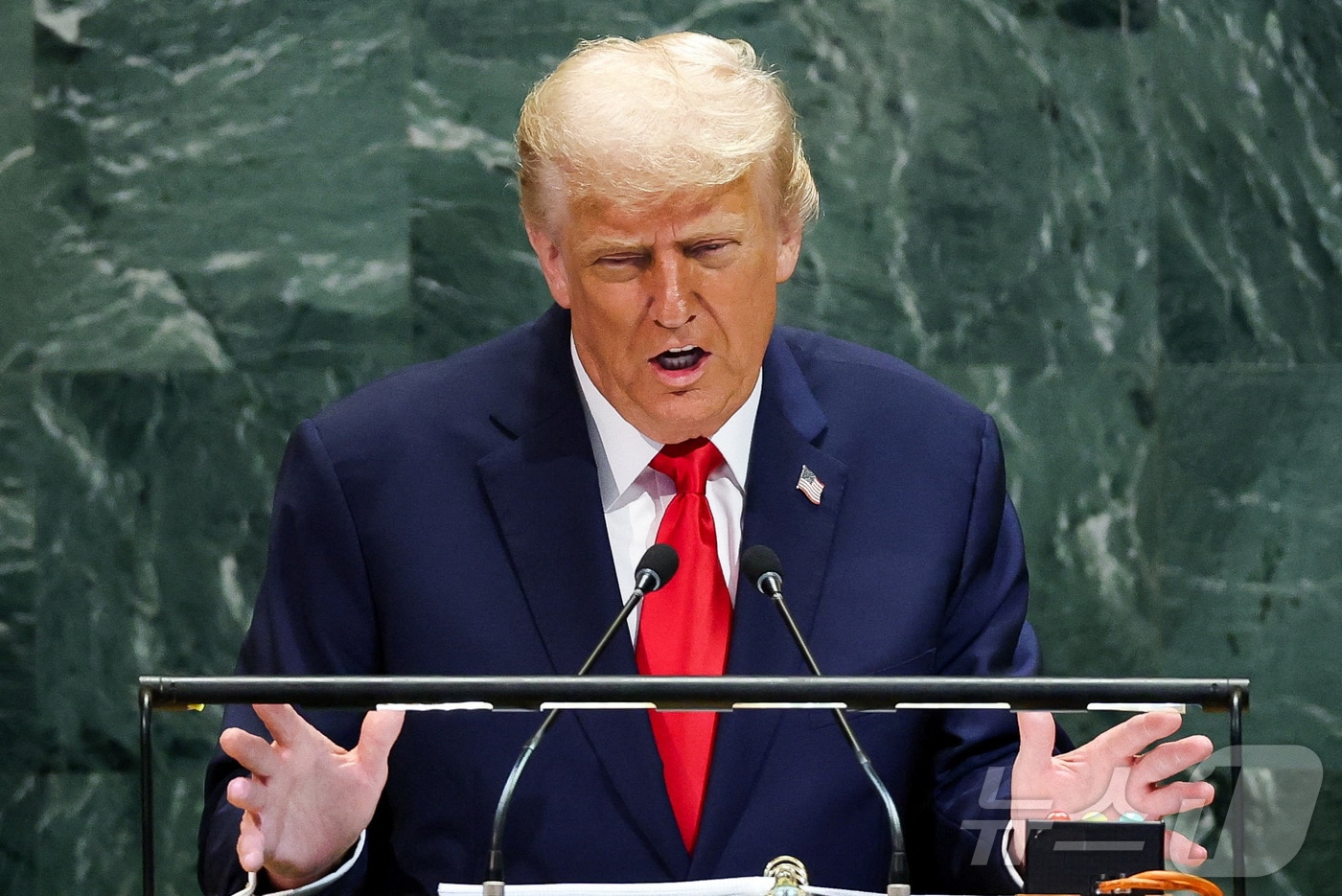 도널드 트럼프 미국 대통령이 23일(현지시간) 뉴욕 유엔본부에서 열린 제80차 유엔총회에서 연설하고 있다. 2025.9.23 ⓒ 로이터=뉴스1 ⓒ News1 강민경 기자