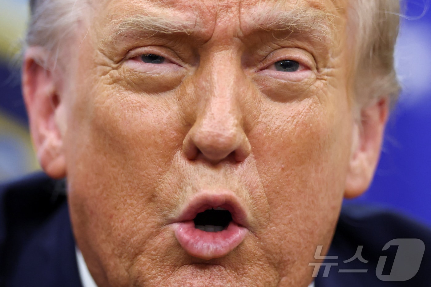 도널드 트럼프 미국 대통령이 25일(현지시간) 워싱턴DC 백악관에서 중국 바이트댄스가 '틱톡'(TikTok)의 미국 사업부를 매각하도록 하는 거래와 관련한 행정명령에 서명한 뒤 연설하고 있다. 2025.09.25. ⓒ 로이터=뉴스1 ⓒ News1 류정민 특파원