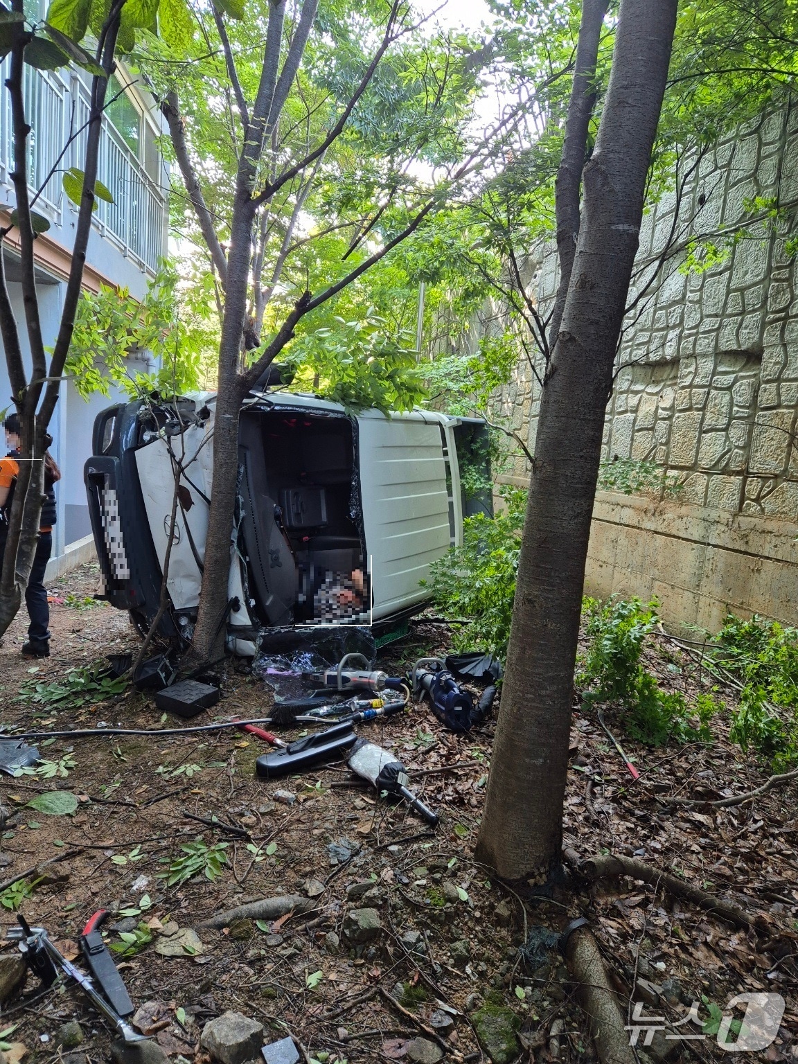공주 유구읍 교통사고 현장. (공주소방서 제공, 재판매 및 DB금지) / 뉴스1