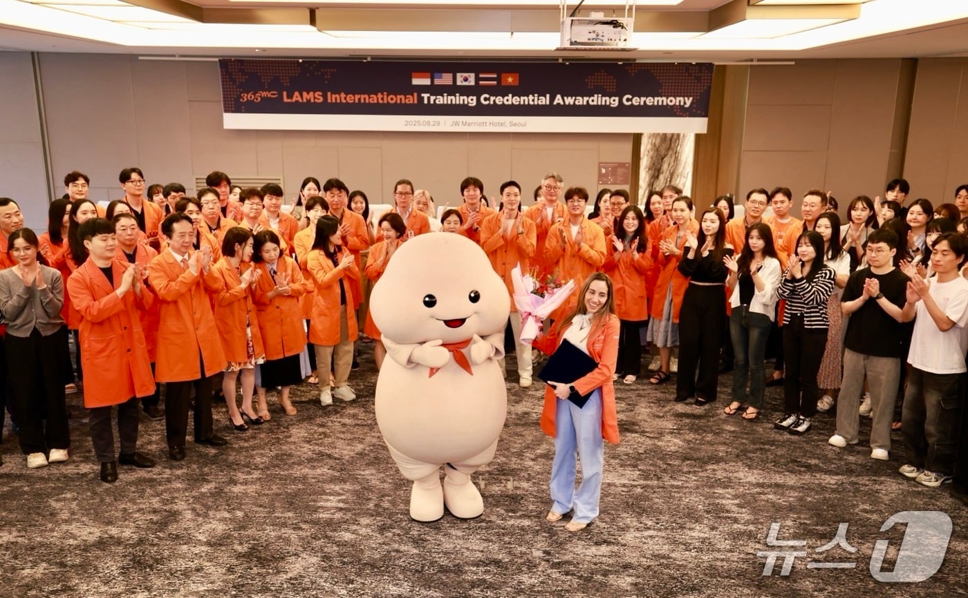 365mc 美 LA점 개원 초읽기...현지 의료진에 시술 노하우 전수 - 뉴스 썸네일 이미지