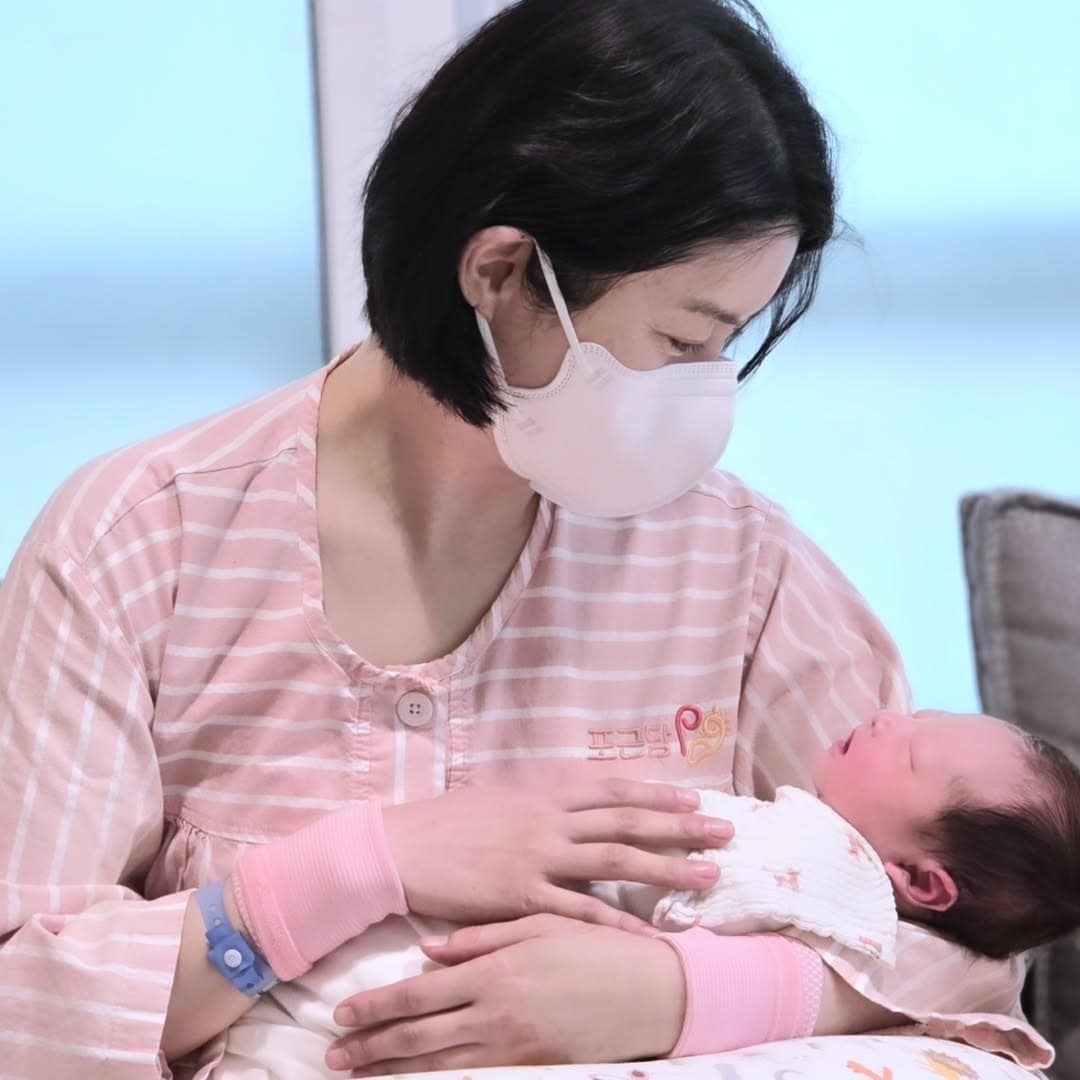 안시하 득남 공식 사진