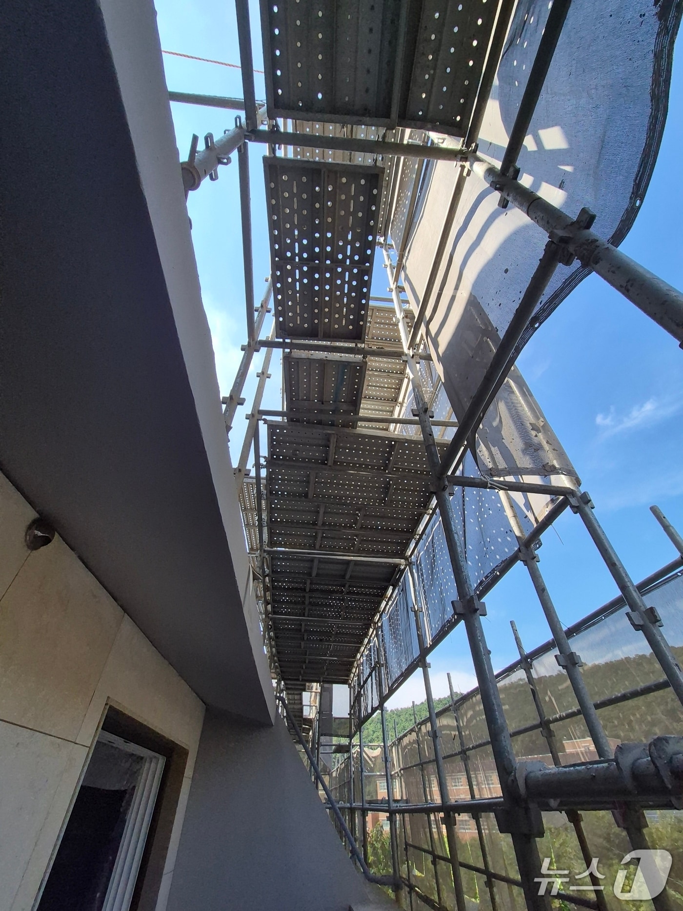 사고현장(인천소방본부 제공.재판매 및 DB금지)