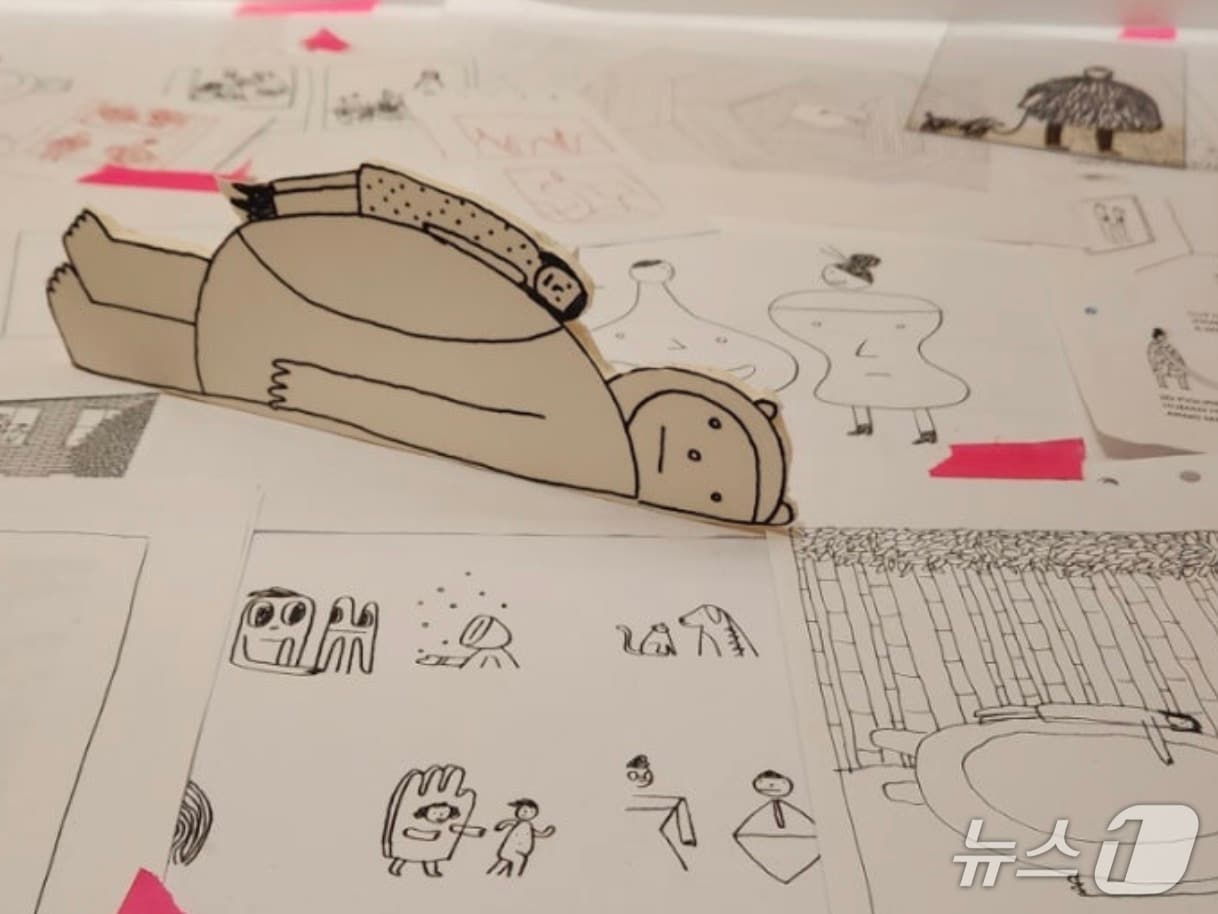 브라이언 레 스케치 과정.(부산시 제공. 재판매 및 DB금지)