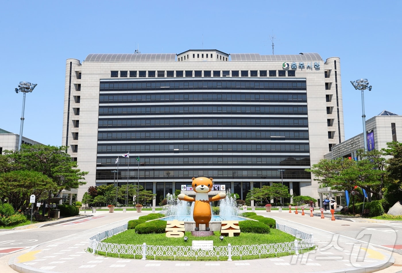 충주시, 미래산업 첨단소재 분야 육성 속도 - 뉴스 썸네일 이미지