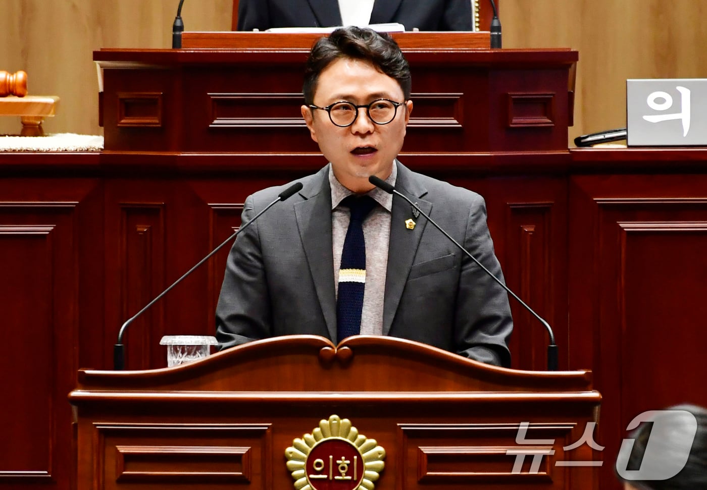 박수기 광주시의원이 5일 본회의 5분발언을 통해 광주 상무지구 일대에 남아있는 일제강점기 일본군 군사 지하시설에 대한 전면적인 발굴 조사를 촉구하고 있다.(광주시의회 제공. 재판매 및 DB 금지) ⓒ News1 박준배 기자