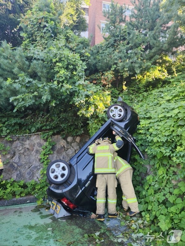 사고현장(인천소방본부 제공.재판매 및 DB금지)