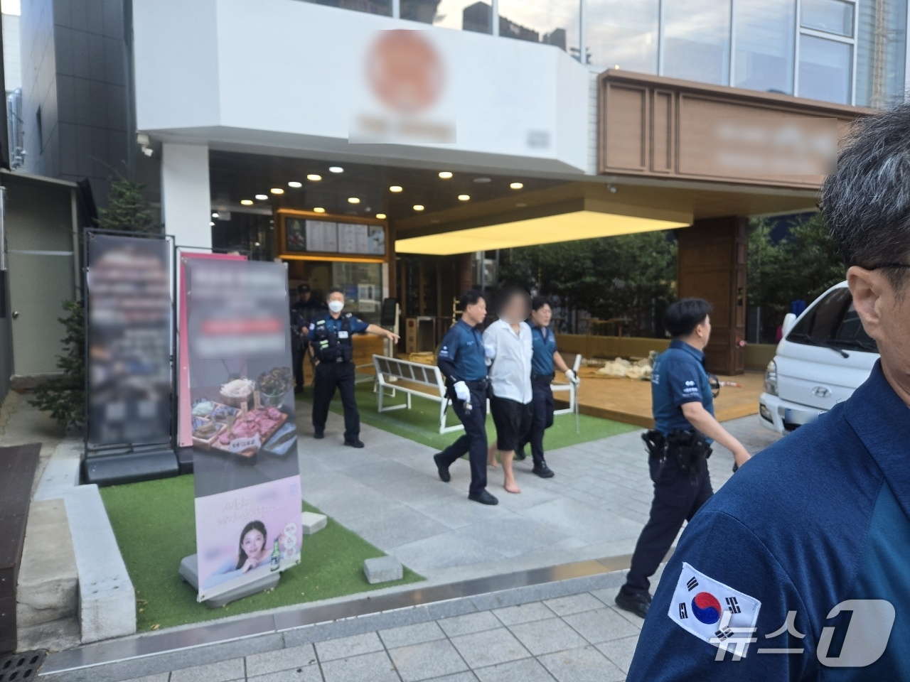지난 4일 부산 해운대구 강력 수배범 검거 현장.(부산경찰청 제공. 재판매 및 DB 금지)