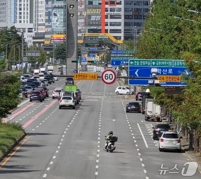 파주시가 한빛지하차도 인근에 신규 설치한 후면식 무인교통단속장비. &#40;파주시 제공, 재판매 및 DB금지&#41;