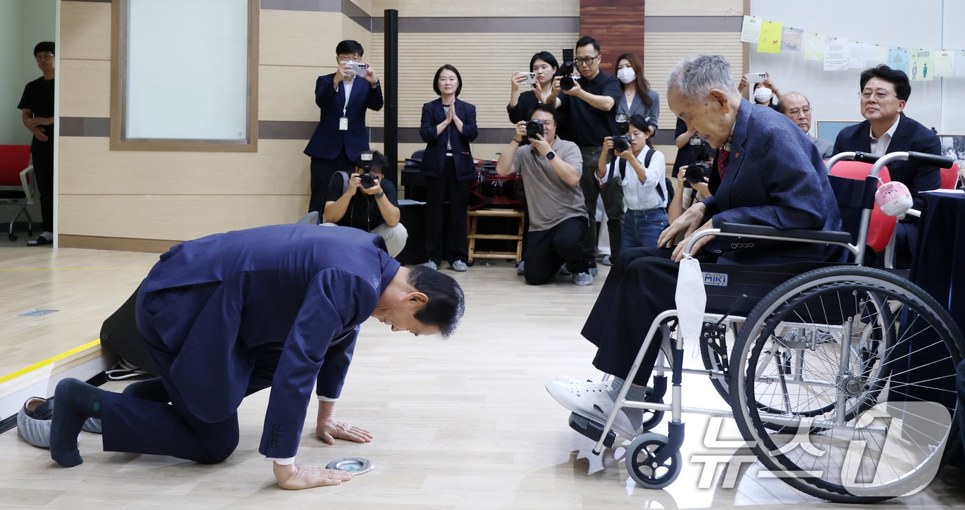 권오을 장관 보훈장터 현장 준비 모습