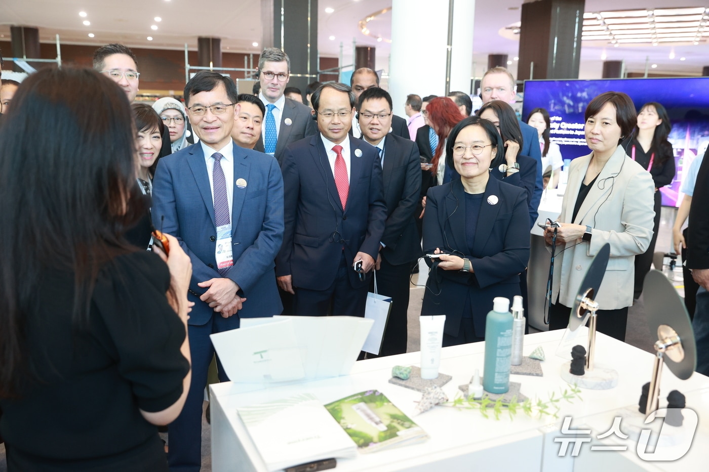 [기자의 눈] "배급식 지원 필요없다" 말한 중소기업인 - 뉴스 썸네일 이미지