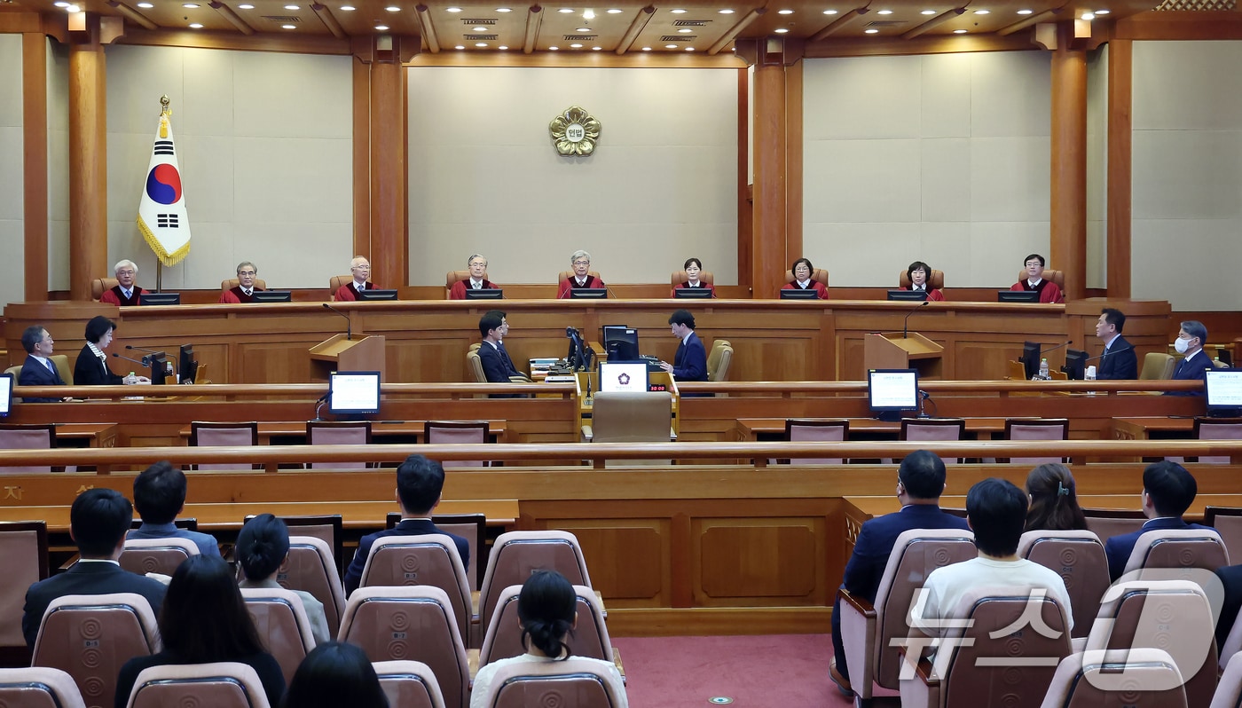 헌법재판관들이 지난 9월 9일 오후 서울 종로구 재동 헌법재판소 대심판정에서 자리하고 있다. 2025.9.9/뉴스1 ⓒ News1 박정호 기자