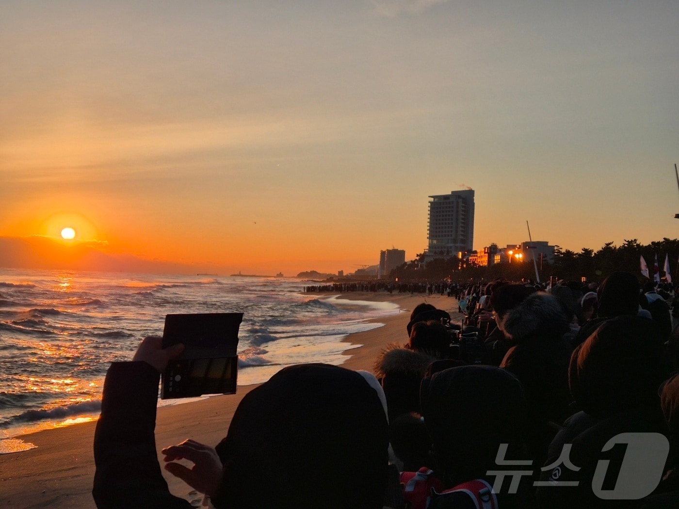 2026년 병오년(丙午年) 새해 첫날 강원 강릉시 경포해변 해맞이.(뉴스1 DB)ⓒ News1 윤왕근 기자