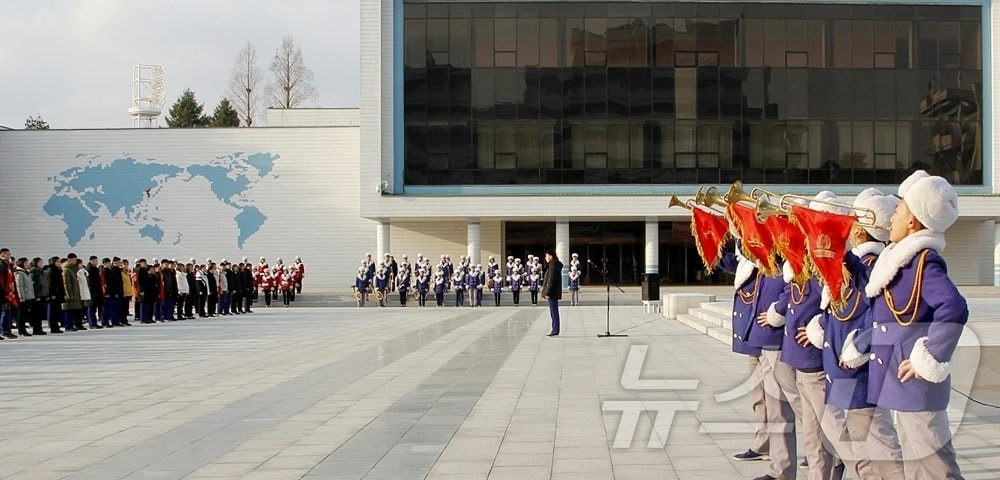 (평양 노동신문=뉴스1) = 북한 노동당 기관지 노동신문은 10일 송도원국제소년단야영소에서 겨울철 첫기 야영이 지난 9일 시작됐다고 보도했다. [국내에서만 사용가능. 재배포 금지. DB 금지. For Use Only in the Republic of Korea. Redistribution Prohibited] rodongphoto@news1.kr